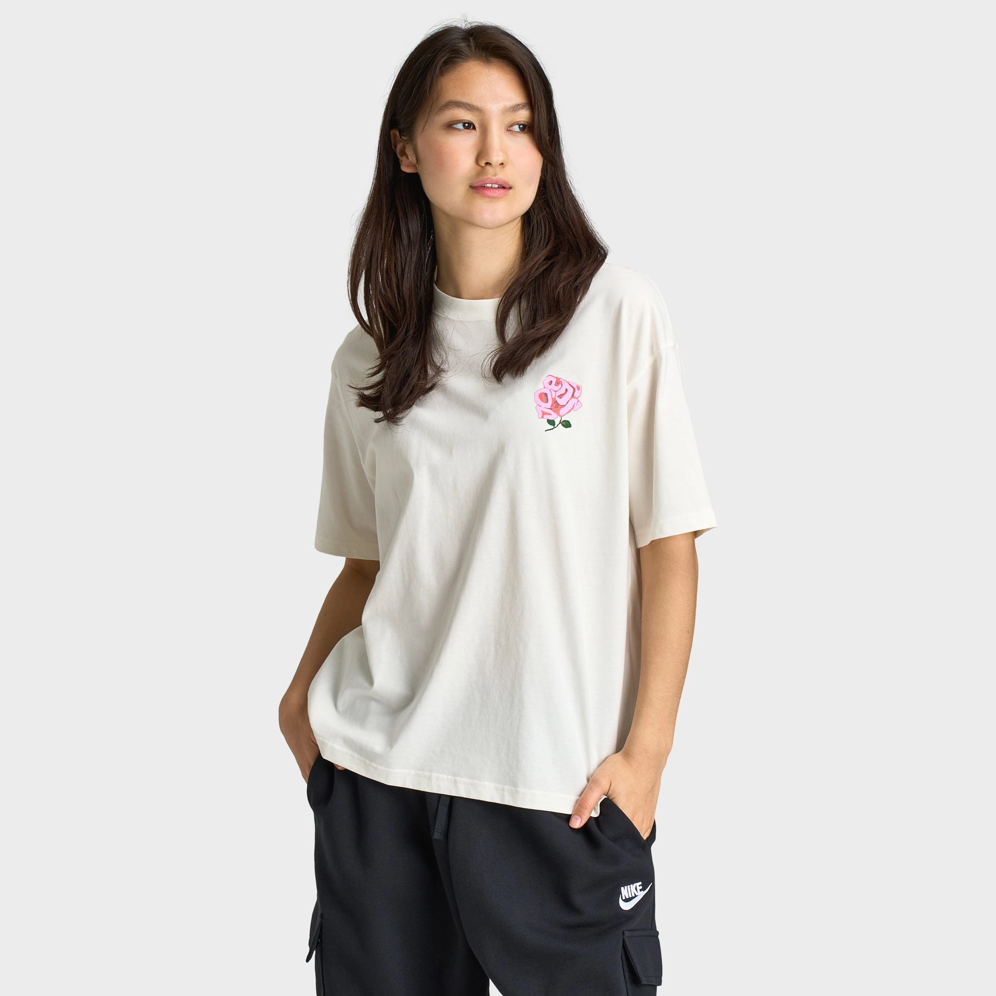 Jordan Women's Graphic Girlfriend T-Shirt / Sail