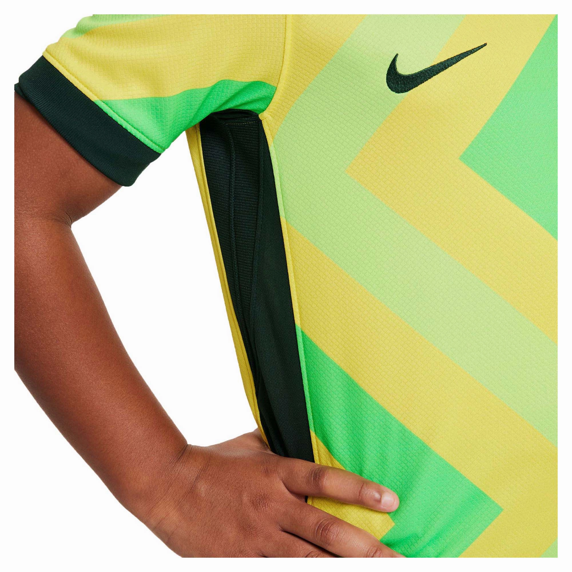 Junior's Australia 2025/26 Stadium Home Replica Soccer Jersey