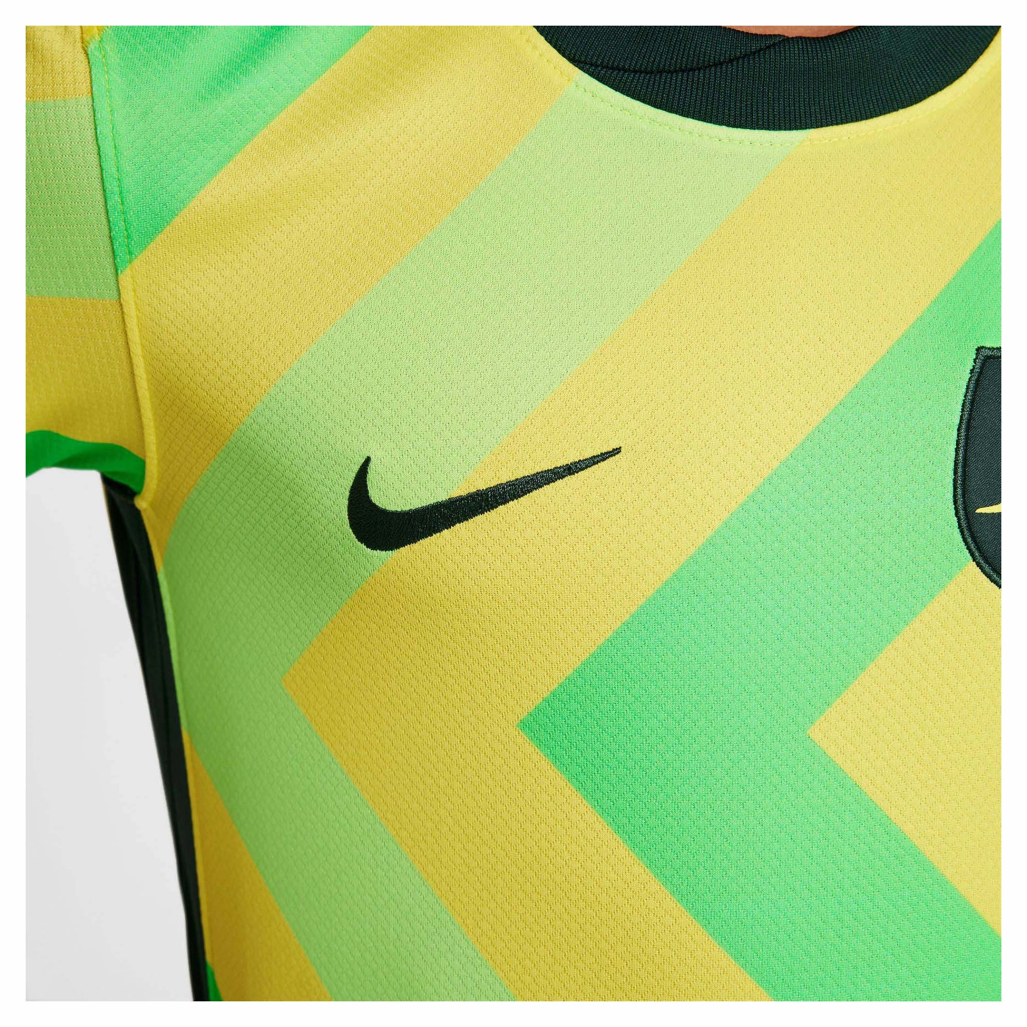 Junior's Australia 2025/26 Stadium Home Replica Soccer Jersey