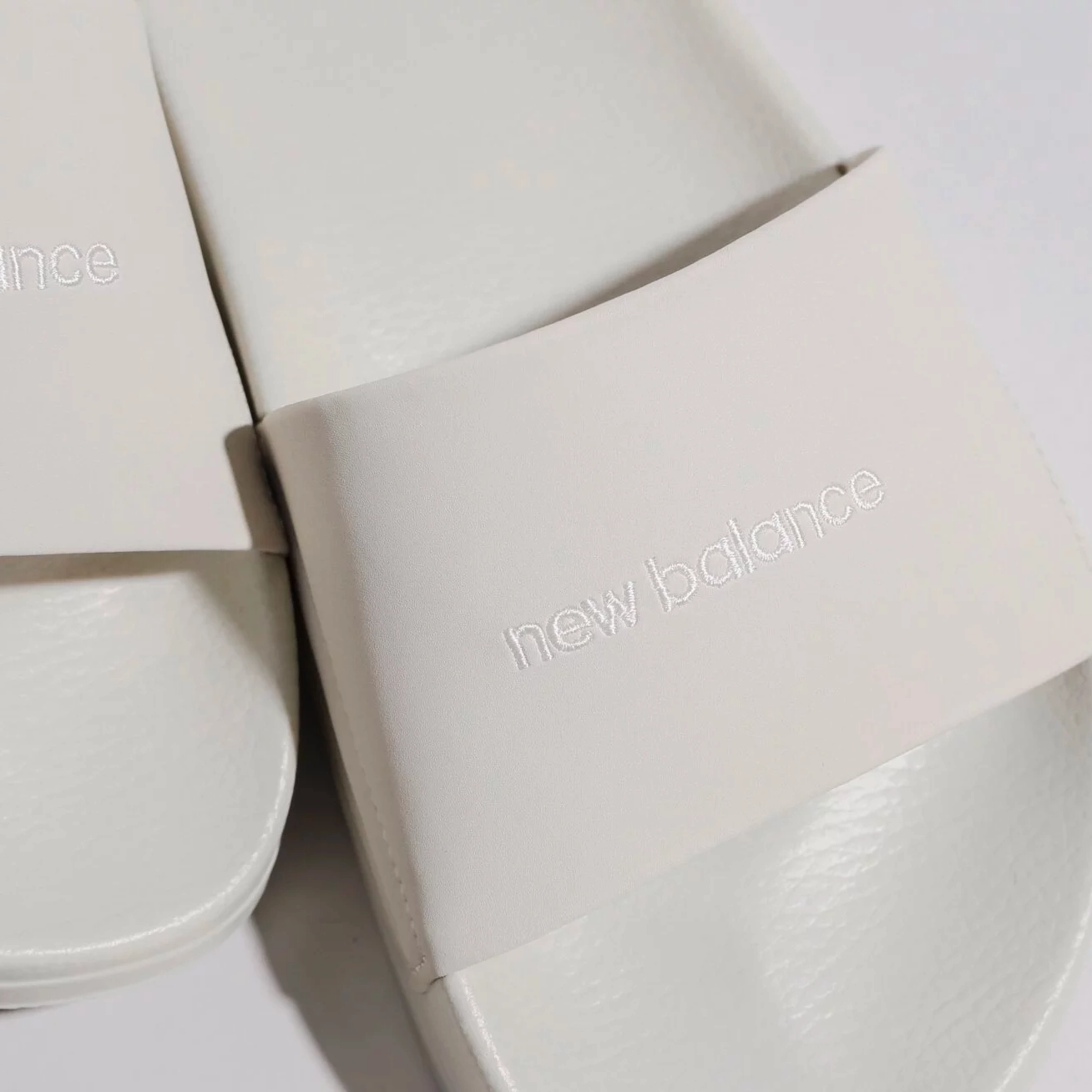 New Balance 1101 Slippers [D1101I]