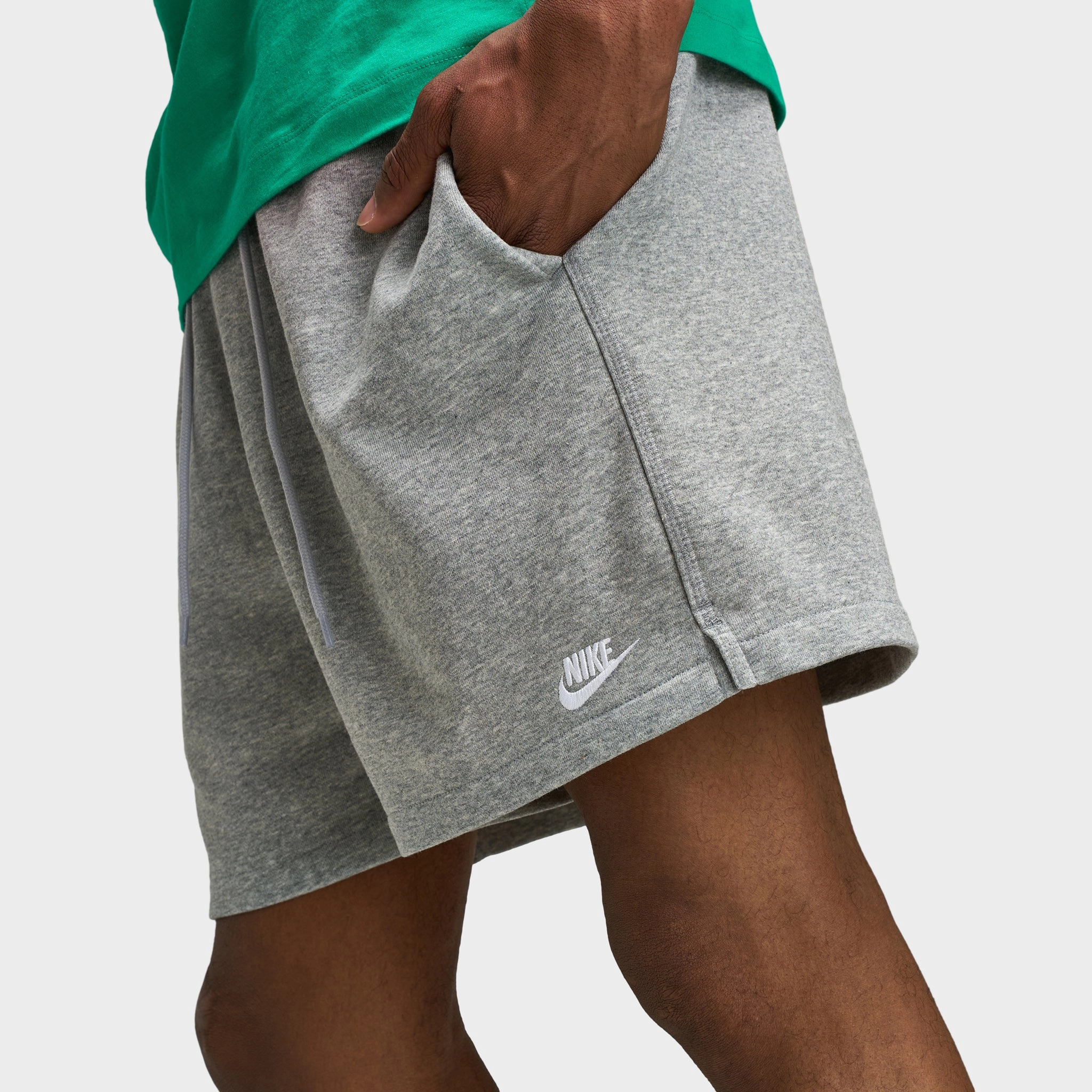 Nike Club French Terry Flow Shorts Dark Grey Heather / Lt Smoke Grey - White