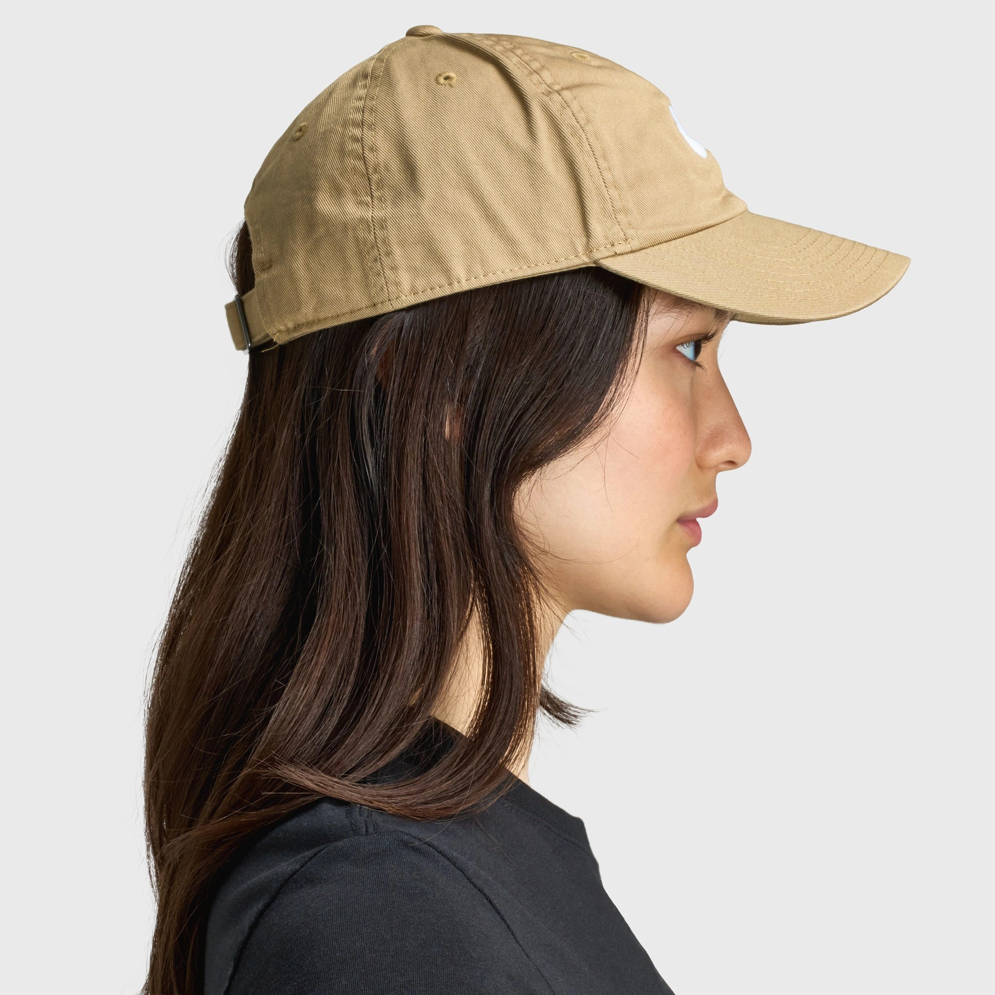 Nike Club Unstructured Futura Wash Cap Beige/ White