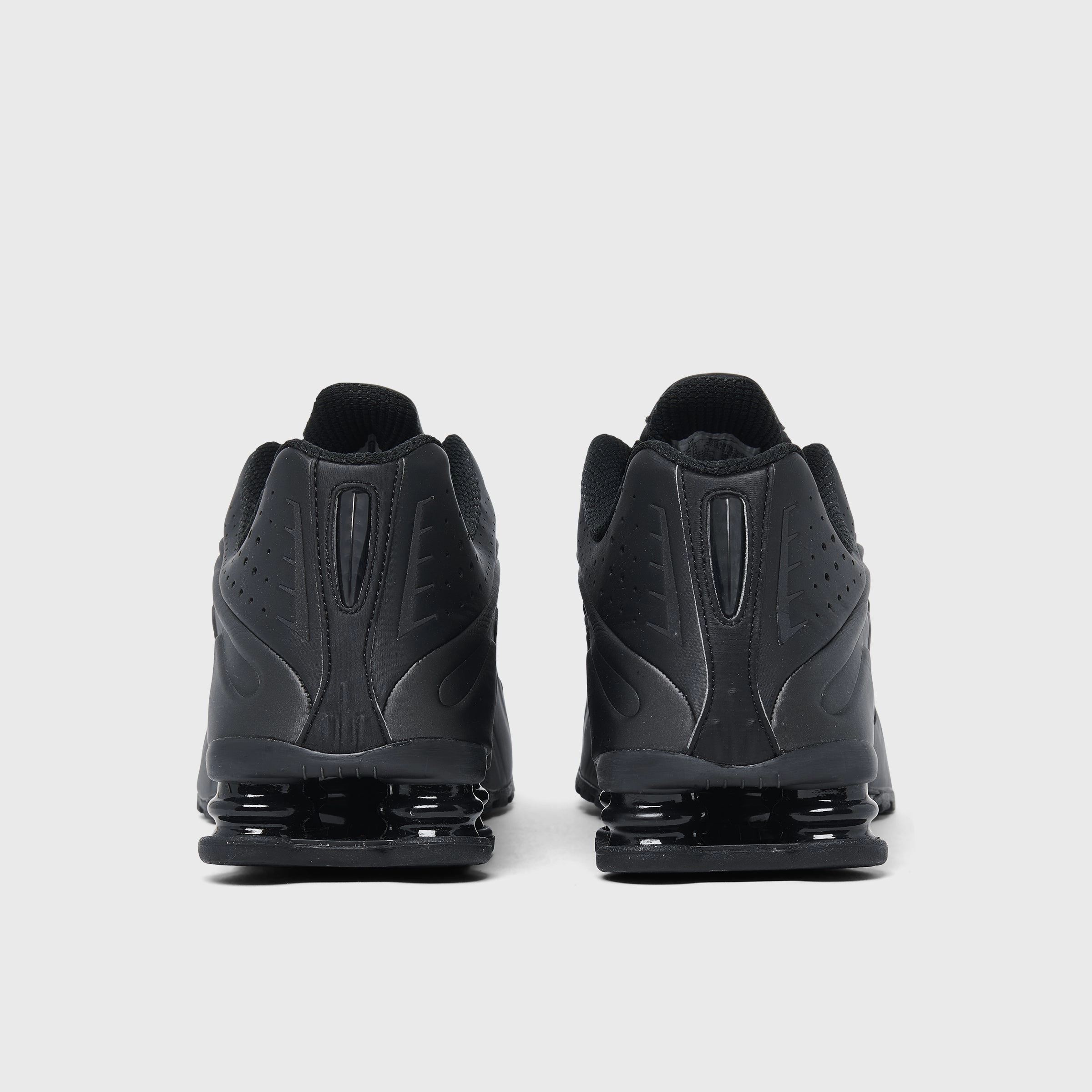 Nike Shox R4 Black / Black - Black