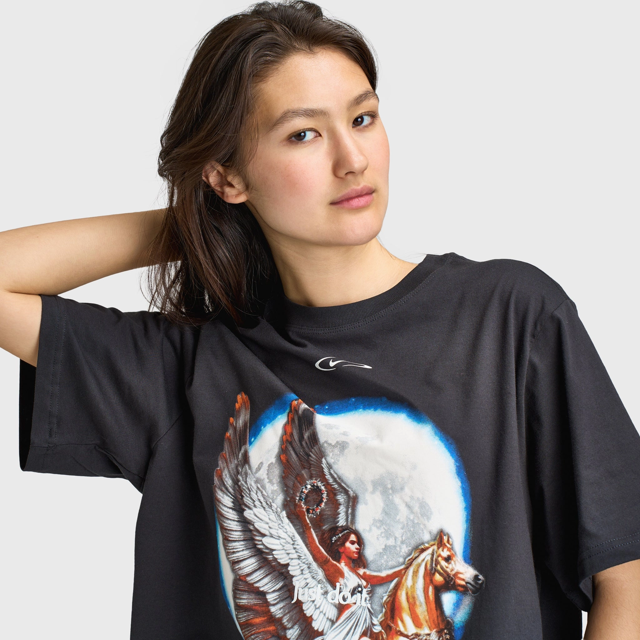 Nike Sportswear Women's Essentials Boyfriend Soaring T-Shirt Off Noir / White