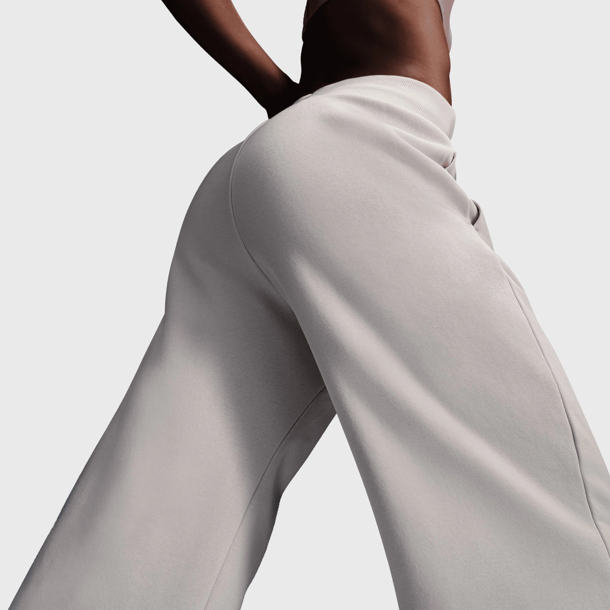 Nike Sportswear Women's High-Waisted Logo Pants / Lt Orewood Brown