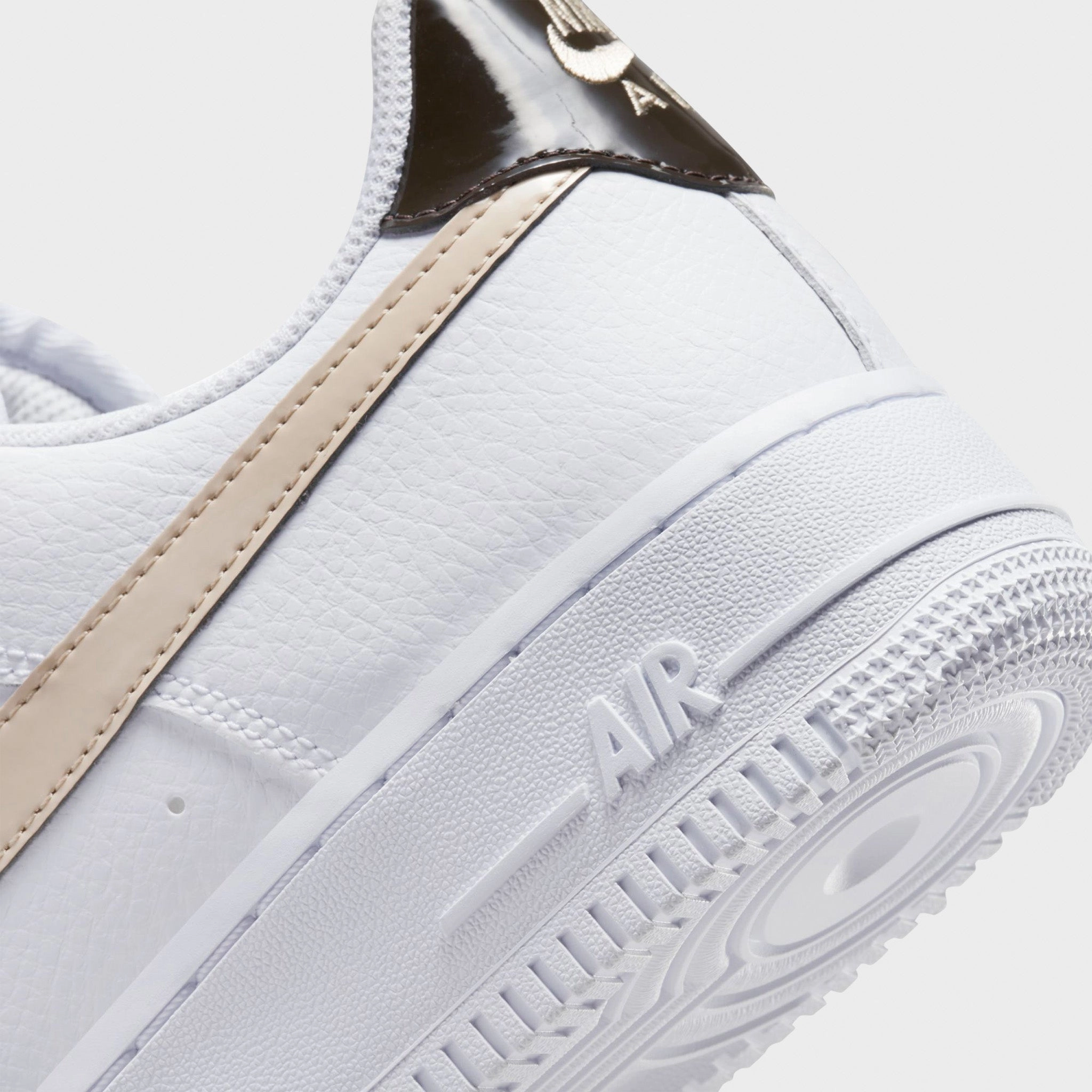 Nike Women's Air Force 1 Low SE White / Sanddrift - Cacao Wow