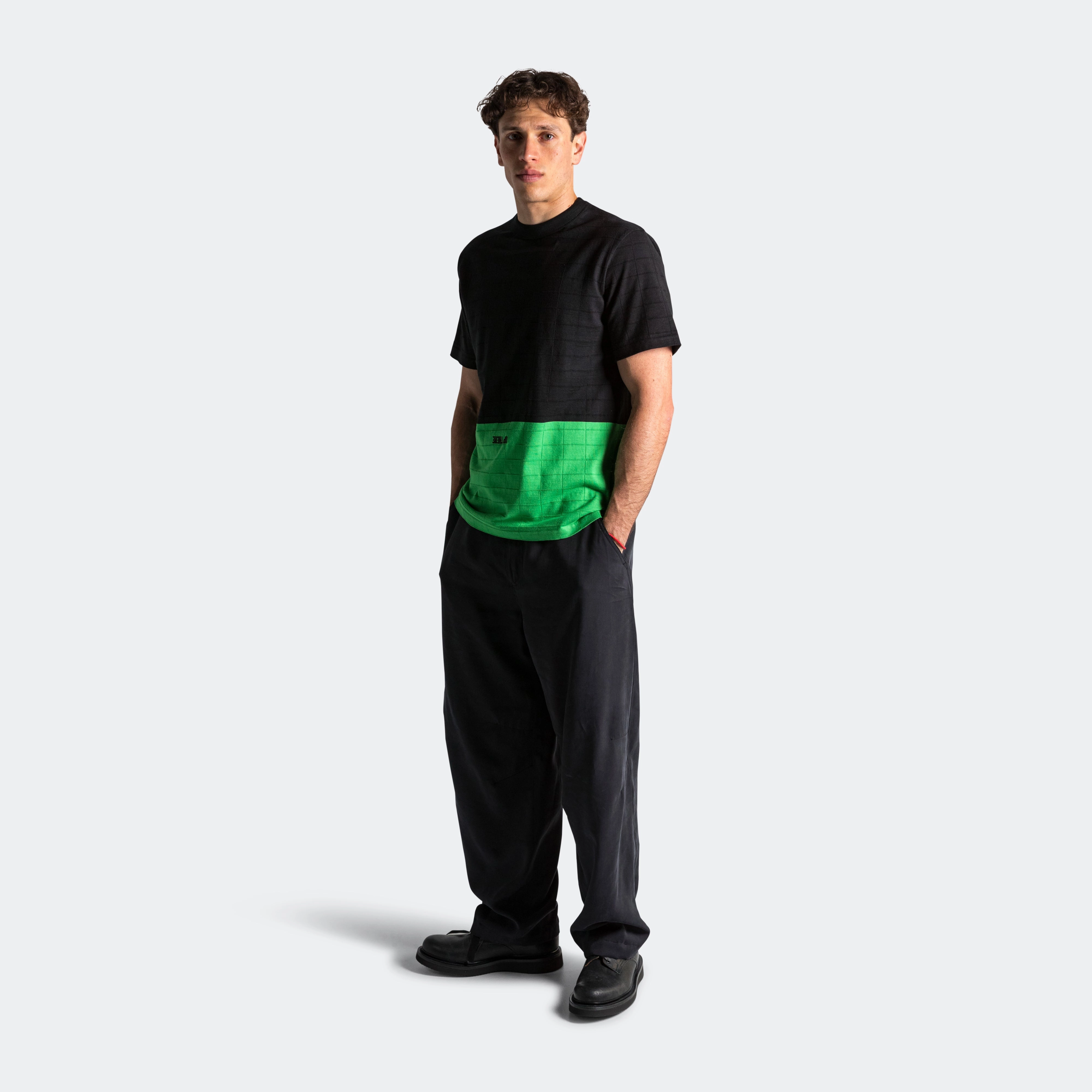 T-Shirt x UP THERE - Black/Fern Green