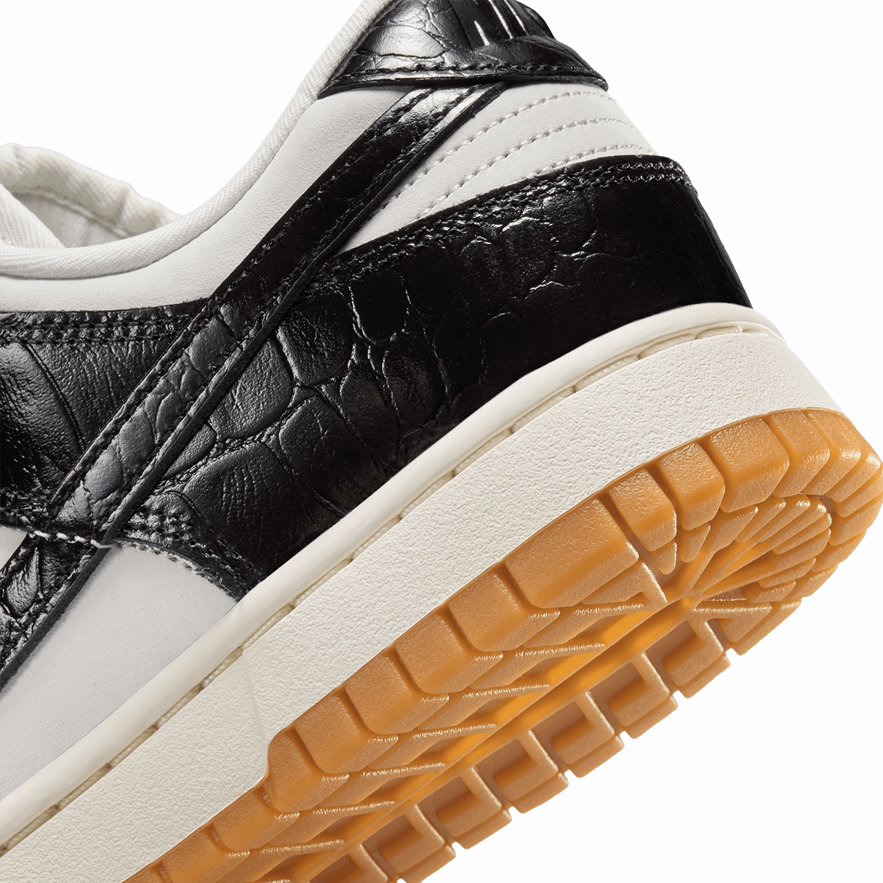 Wmns Nike Dunk Low LX 'Black and Phantom'
