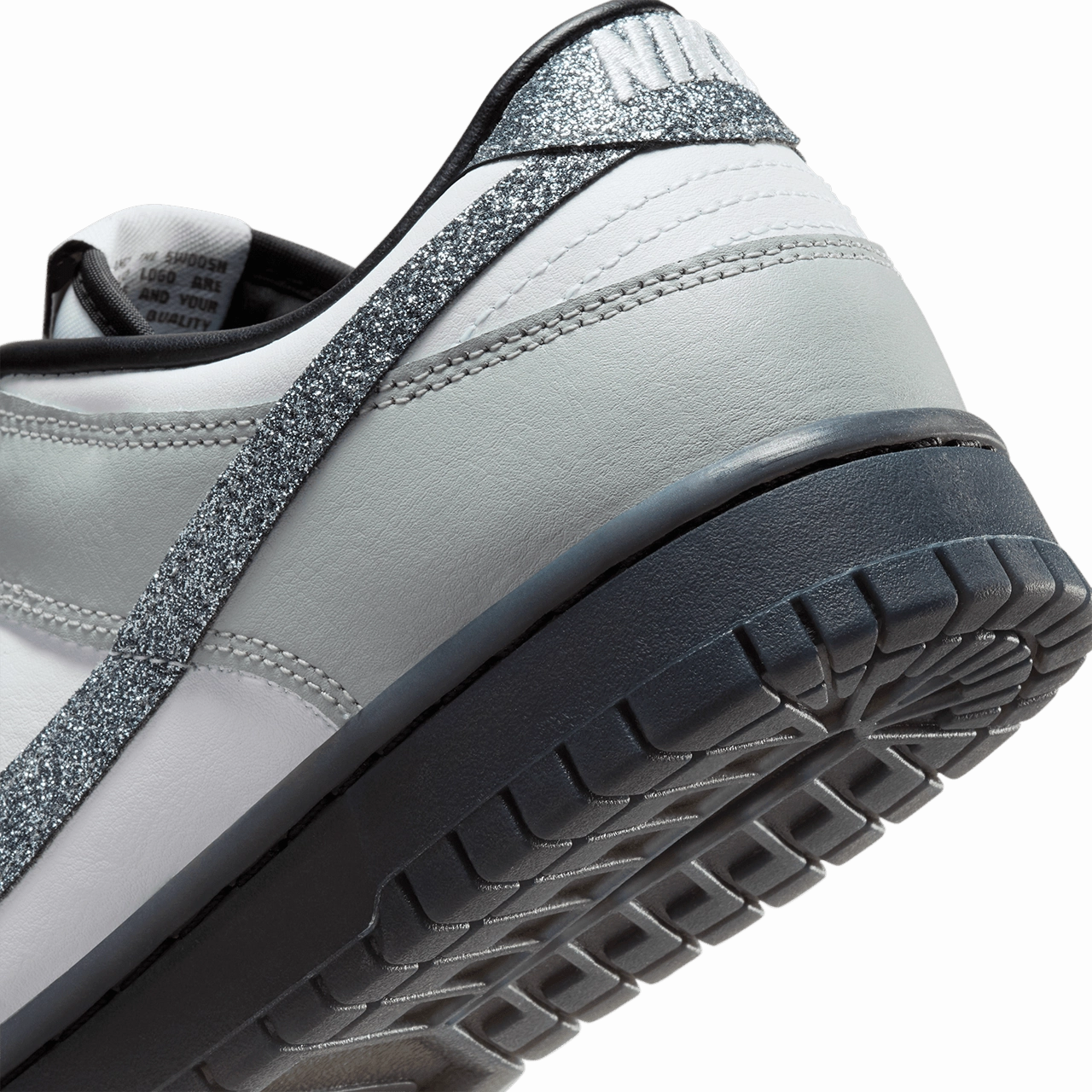 Wmns Nike Dunk Low LX 'White and Light Smoke Grey'